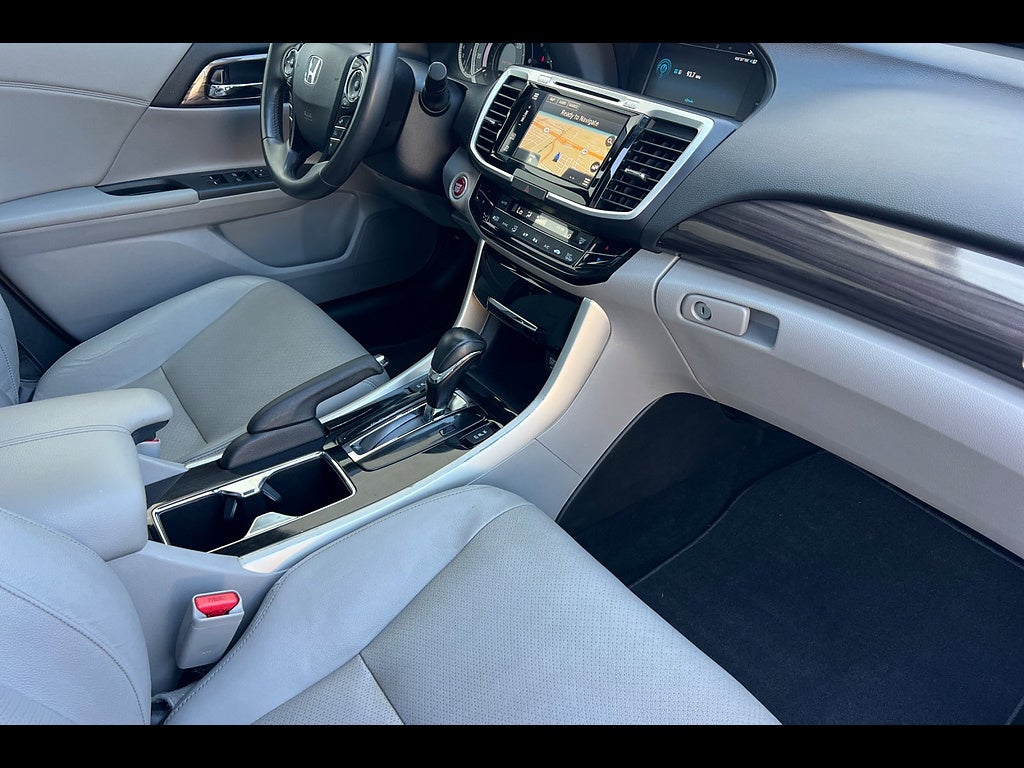 2017 Honda Accord Sedan Touring V6