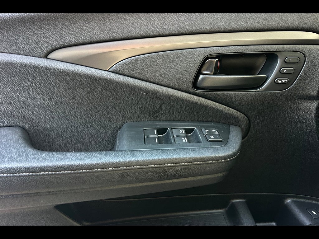 2023 Honda Passport EX-L - Photo 11