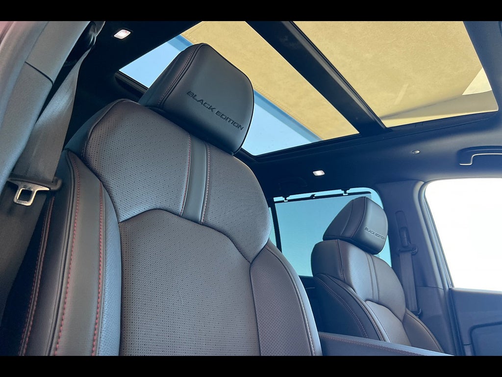 2025 Honda Pilot Black Edition