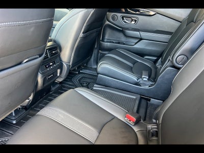 2024 Honda Pilot EX-L w/Rear Captain's Chairs
