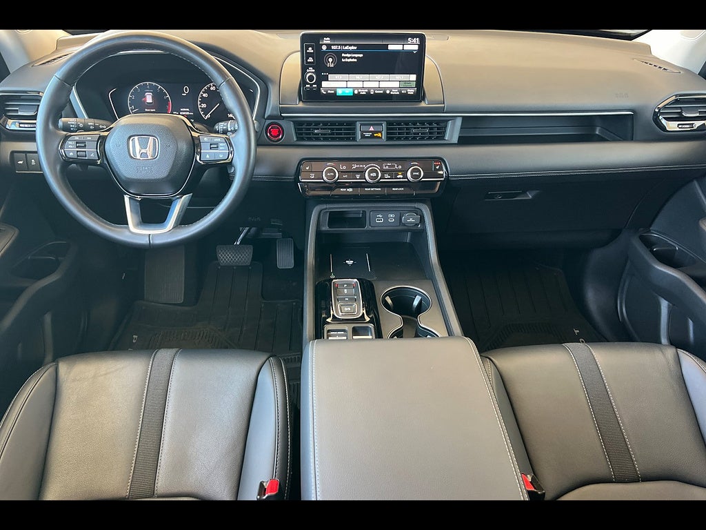 2024 Honda Pilot EX-L w/Rear Captain's Chairs