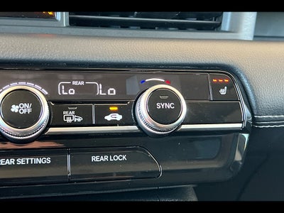 2024 Honda Pilot EX-L w/Rear Captain's Chairs