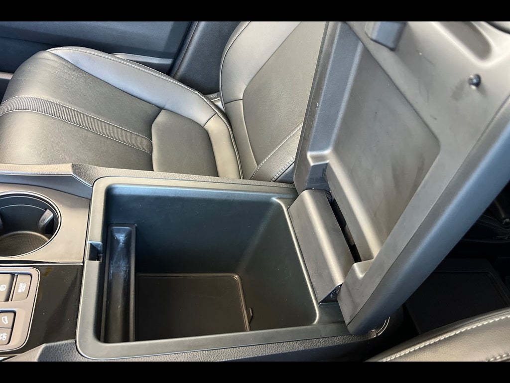 2024 Honda Pilot EX-L w/Rear Captain's Chairs