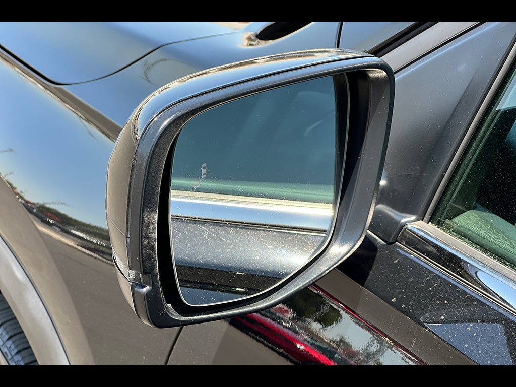 2024 Honda Pilot EX-L w/Rear Captain's Chairs