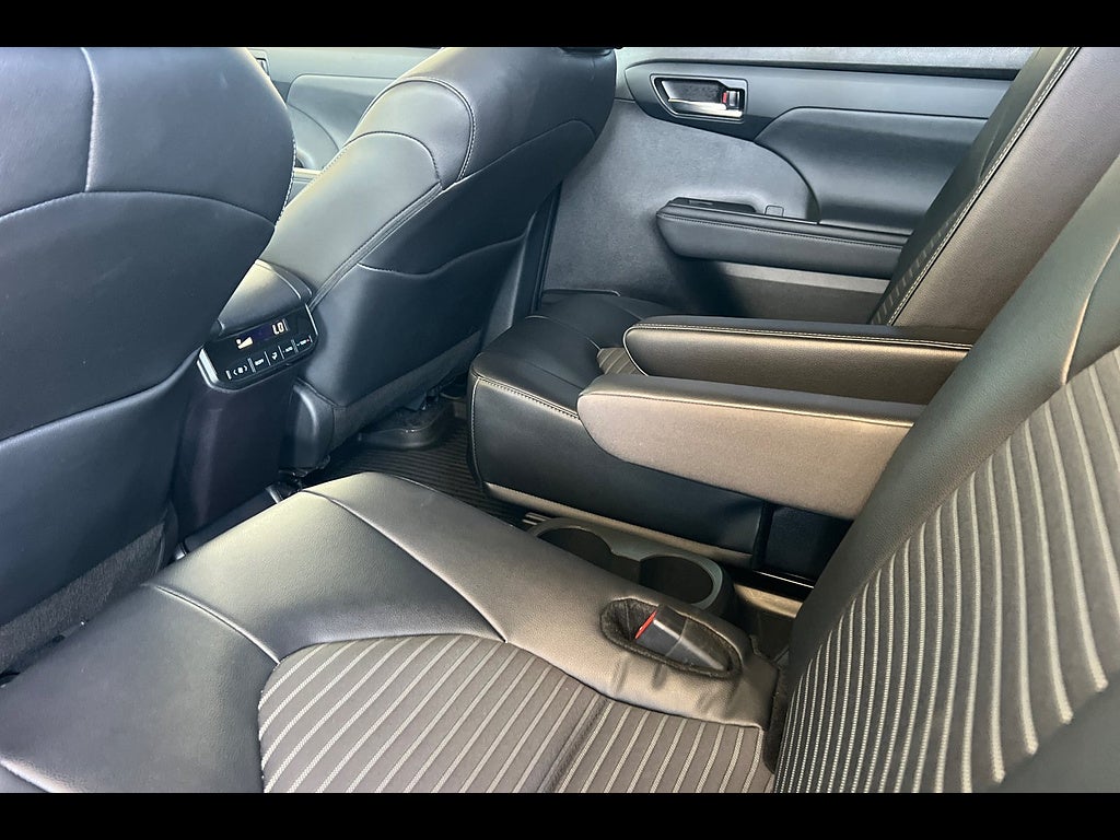 2024 Toyota Highlander XSE
