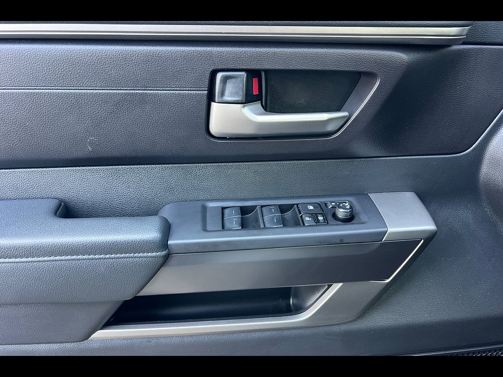 2024 Toyota Sequoia SR5