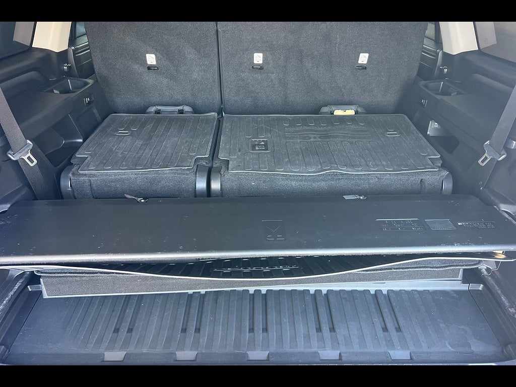 2024 Toyota Sequoia SR5