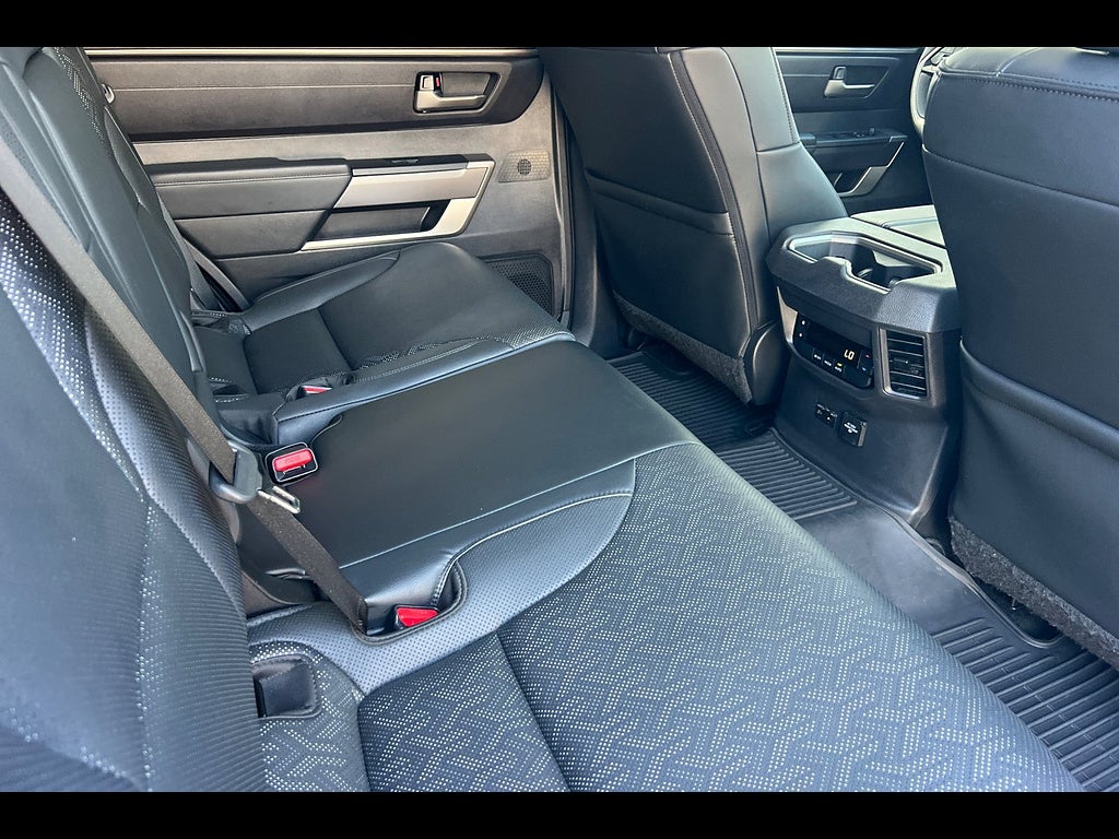 2024 Toyota Sequoia SR5