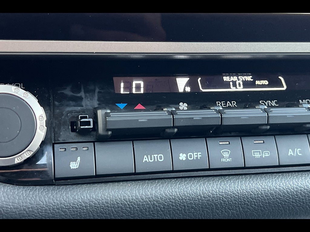 2024 Toyota Sequoia SR5