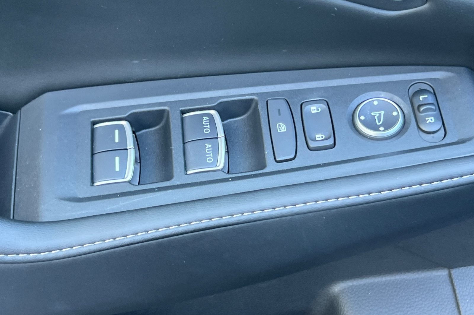 2023 Honda Accord Hybrid Sport w/o BSI