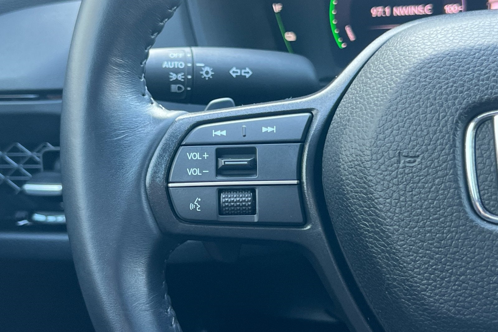 2023 Honda Accord Hybrid Sport w/o BSI