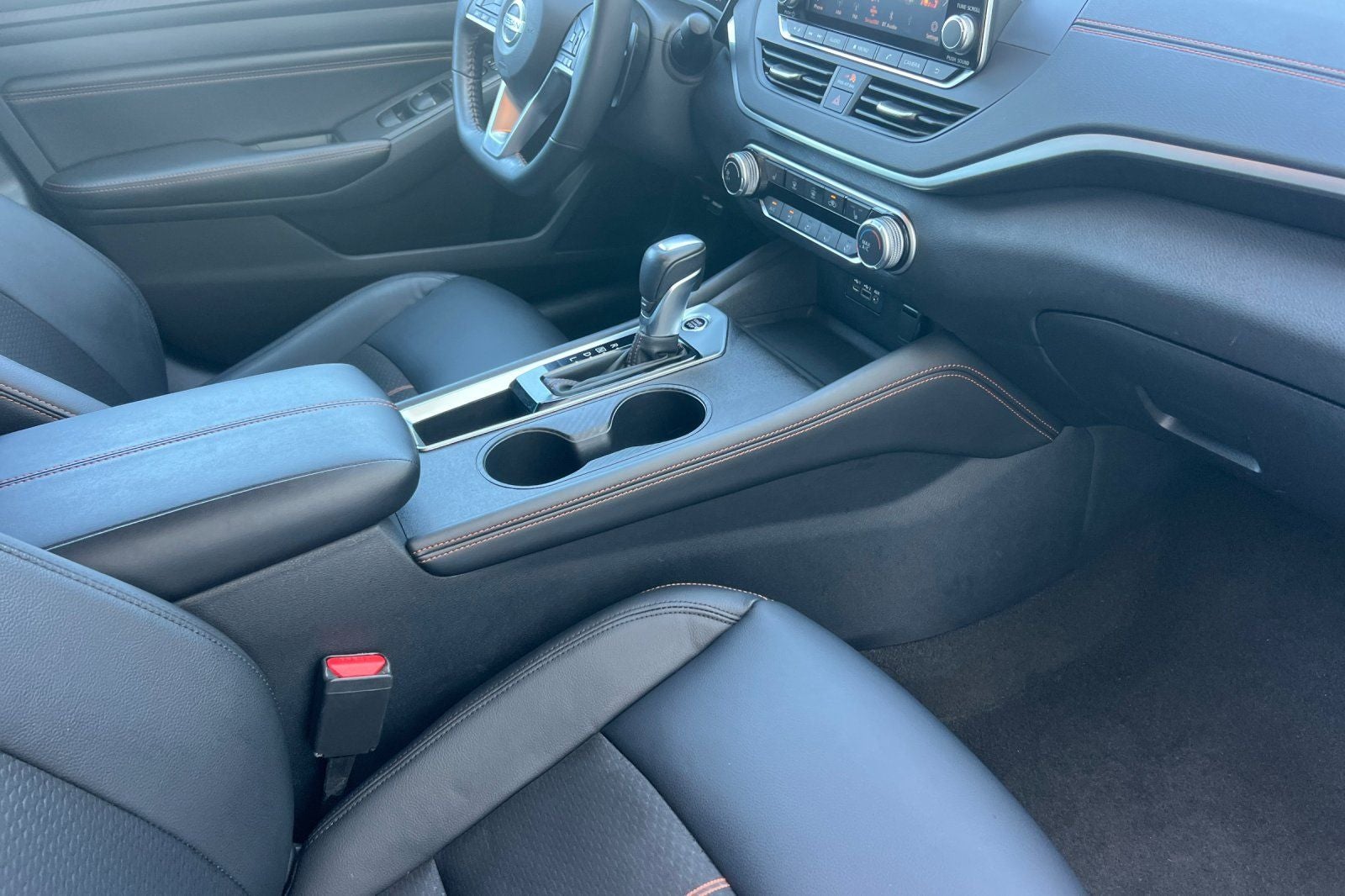 2022 Nissan Altima 2.0 SR