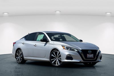 2022 Nissan Altima 2.0 SR