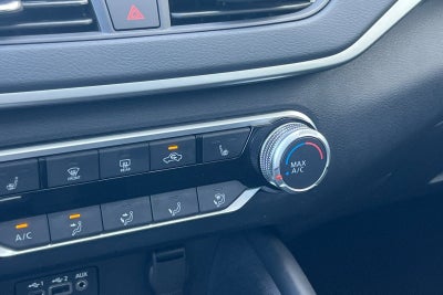 2022 Nissan Altima 2.0 SR