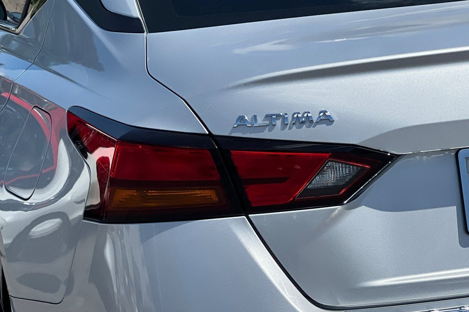 2022 Nissan Altima 2.0 SR