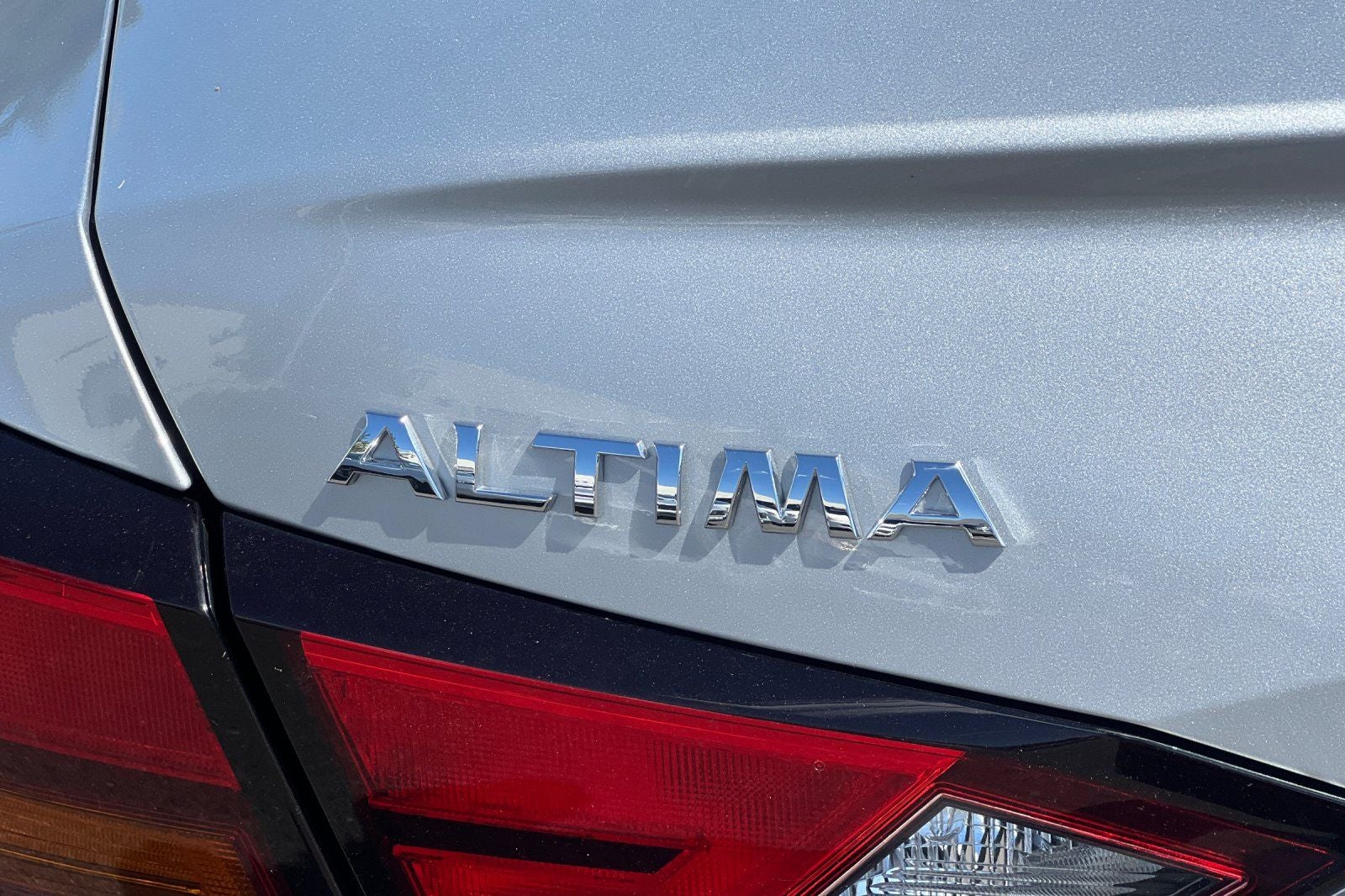 2022 Nissan Altima 2.0 SR