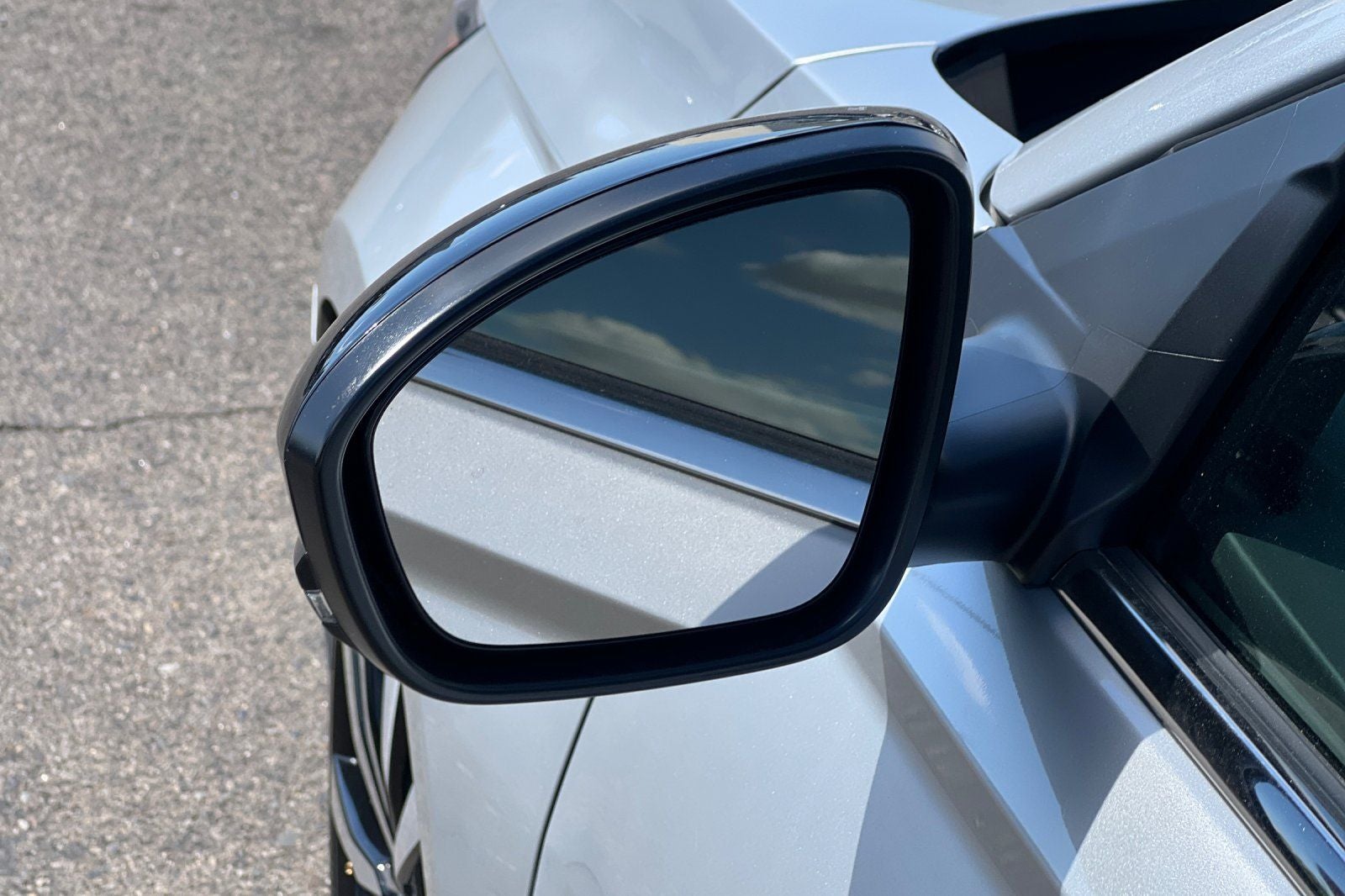 2022 Nissan Altima 2.0 SR