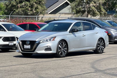 2022 Nissan Altima 2.0 SR