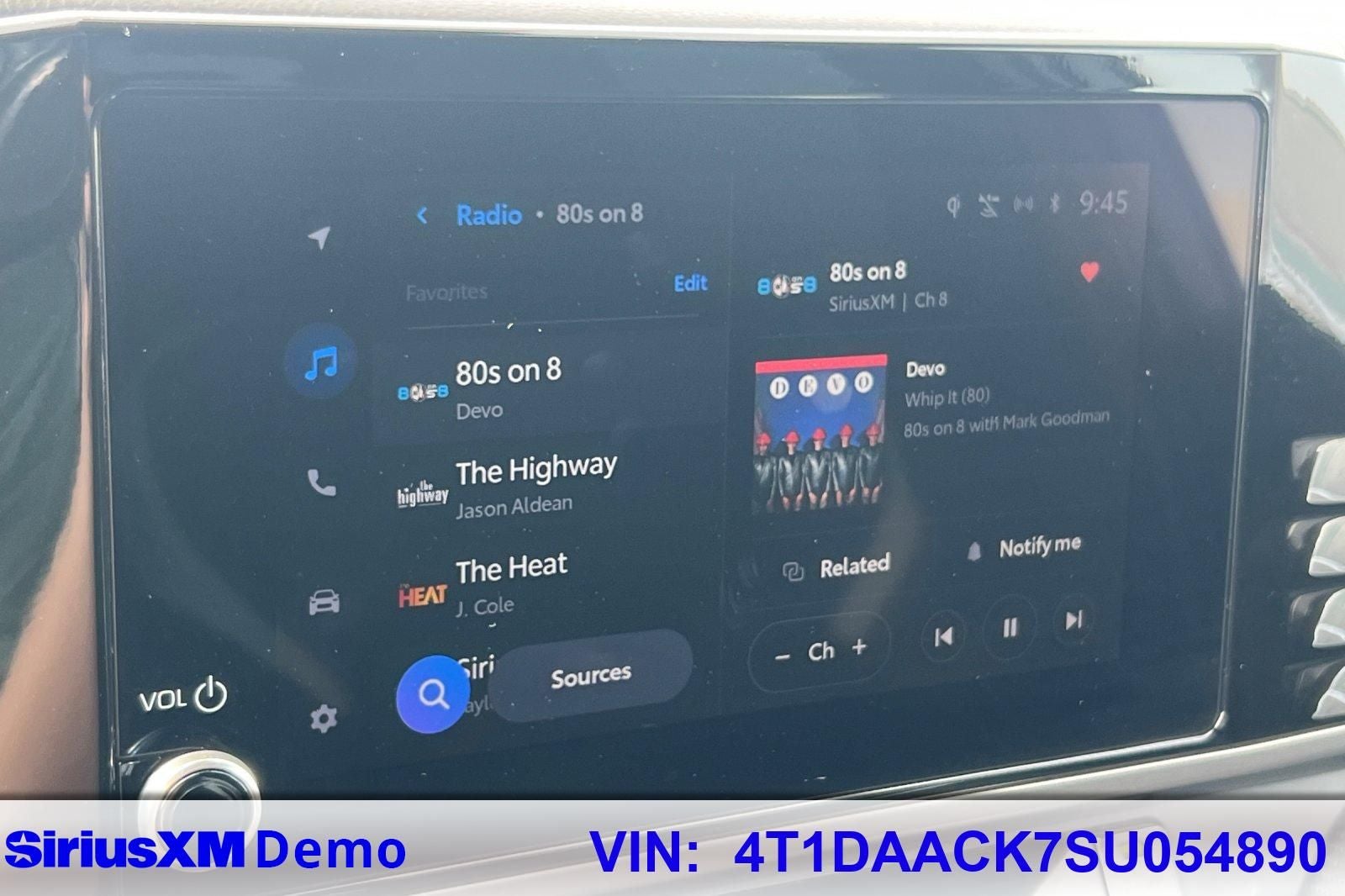 2025 Toyota Camry SE