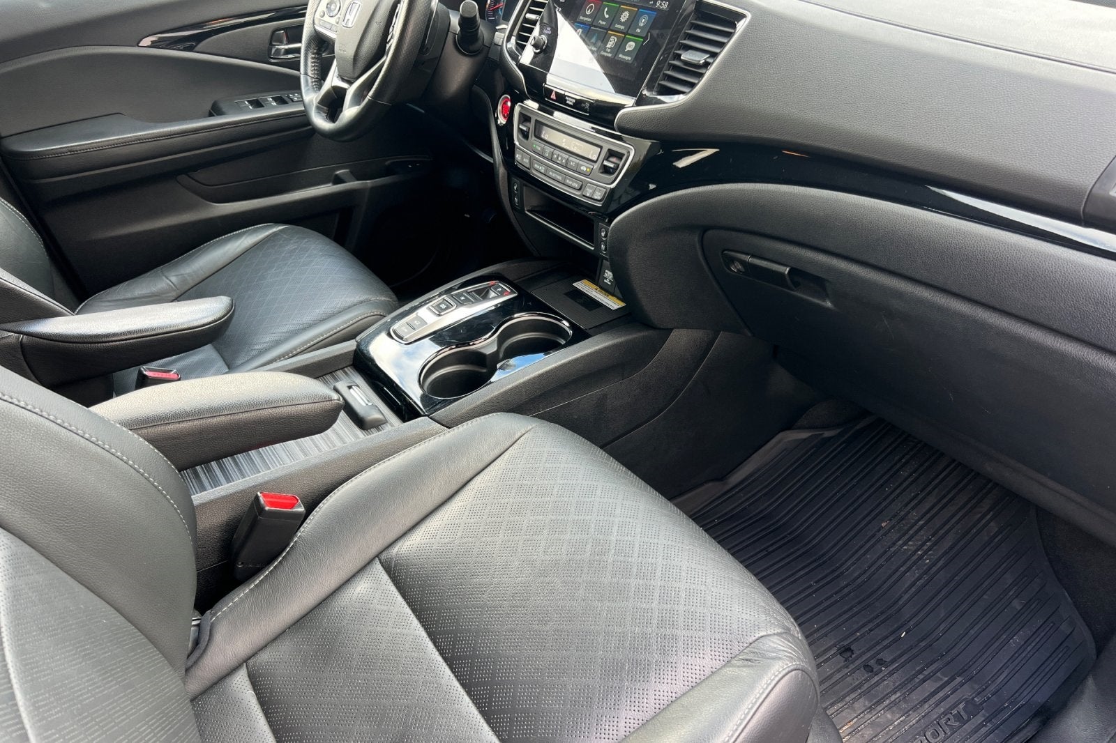 2020 Honda Passport Elite