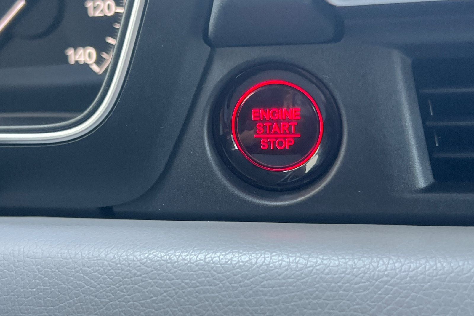 2024 Honda Pilot EX-L 8 Passenger